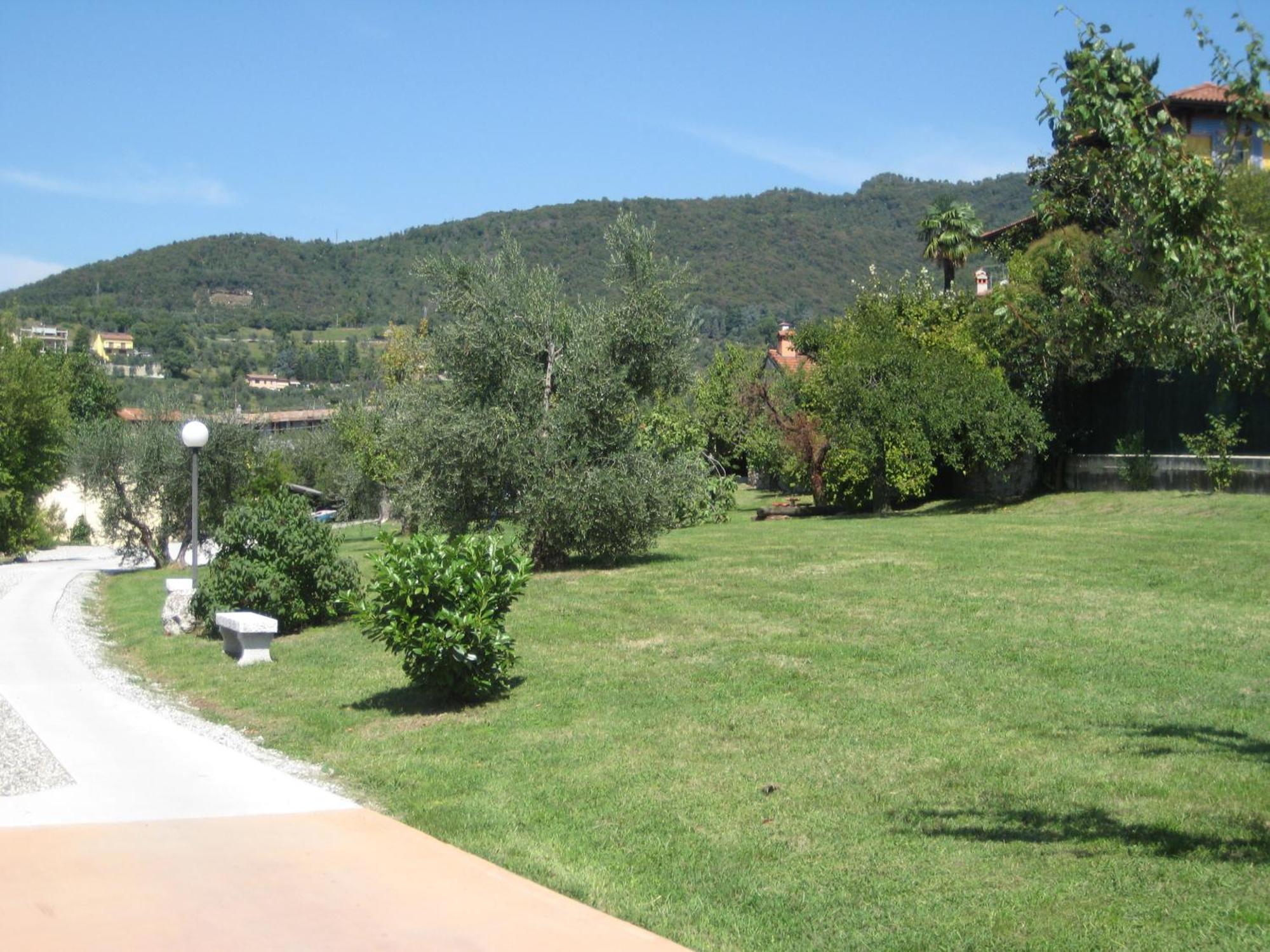 Agriturismo Renzano Garden Apartments Salò Dış mekan fotoğraf