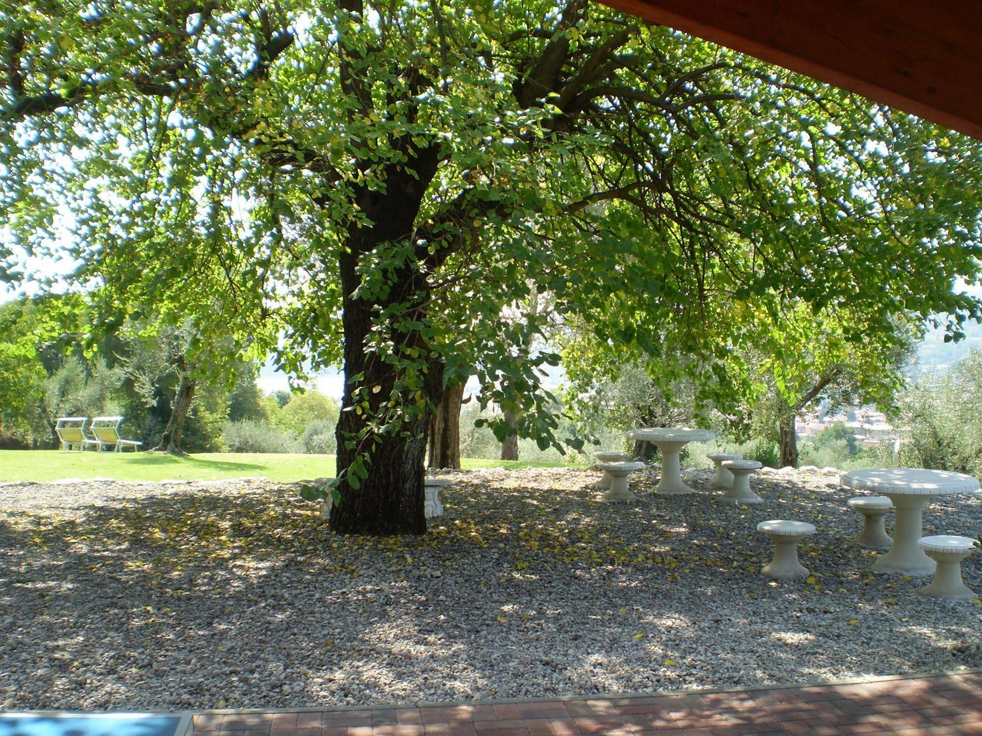 Agriturismo Renzano Garden Apartments Salò Dış mekan fotoğraf